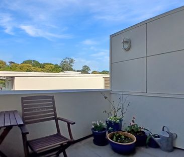 Stylish two bedroom Parnell Townhouse. - Photo 1