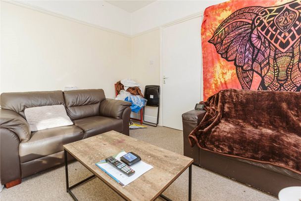 Monks Park Avenue, - Photo 1