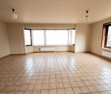 Instapklaar appartement met 2 slaapkamers te huur in Oeselgem - Photo 1