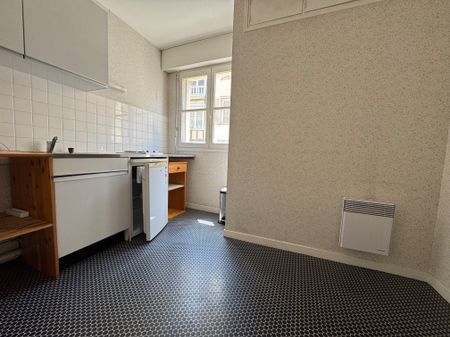 Location Appartement 1 pièce 31m² LIMOGES 87000 - Photo 3