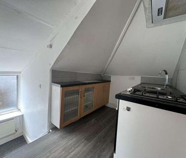 London, NW10 - Photo 1