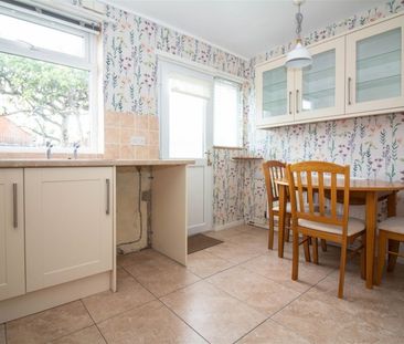 2 Bedroom Flat - Ground Floor - Photo 4