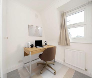 2 bedroom flat to rent - Photo 3