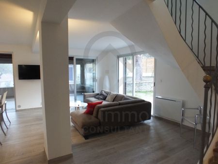 Location / Maison avec dépendance - Photo 4