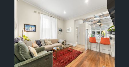 Premium Coastal Retreat - Photo 4