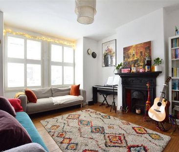 4 bedroom terraced house to rent - Photo 1