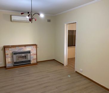 Comfortable Family Home with Generous Yard! - Photo 6