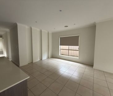 Please contact catie@sweeneyea.com.au for private inspections. - Photo 1