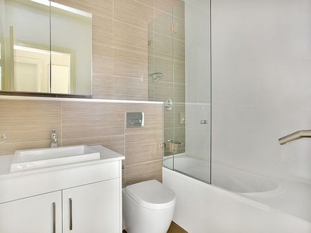 Contemporary lifestyle abode in the popular `Ravina' complex - Photo 3