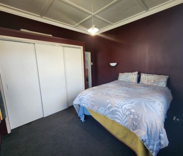 Tidy 3-Bedroom Home Close to Town - Photo 5