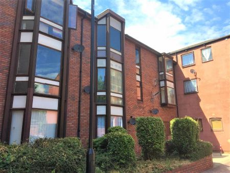 1 bedroom flat to rent - Photo 3