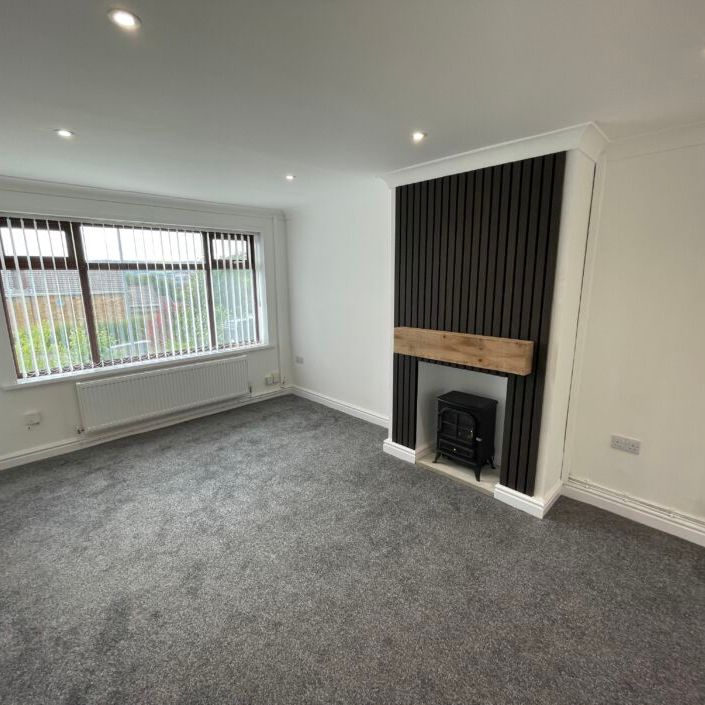 Castle Drive, Neath, SA11 - Photo 1