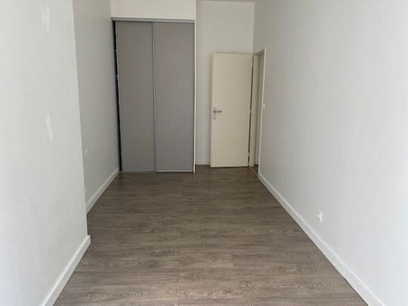 APPARTEMENT T5 A LOUER - Photo 5