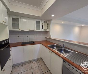 TOWNHOUSE FOR $750 PER WEEK - Photo 5