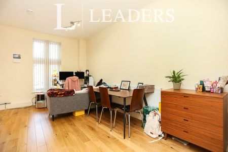 studio to rent Metro Apartments, 86-92 Lewisham High Street, London, SE13 - Photo 2