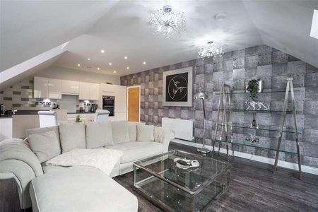 The Leasowes, Main Street, Solihull, B90 - Photo 3