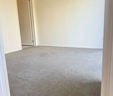 Brand new 4-bedroom modern three-story townhouse - Photo 6