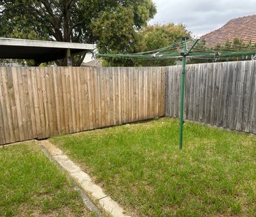 302B Buckley Street, Essendon VIC 3040 - Photo 5