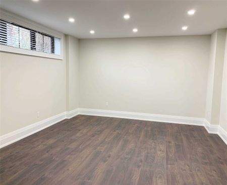 For Lease - 168 Fairview Road, Mississauga, Ontario - Photo 3