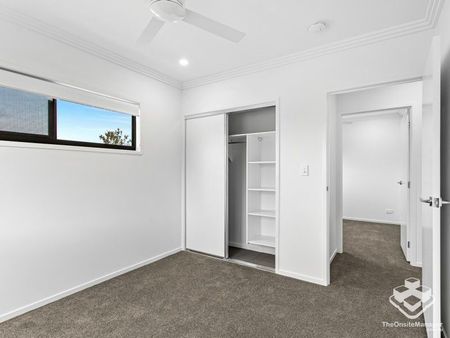 4 Bedroom with A/C, Pool and BBQ Facilities - Photo 5