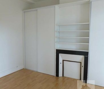 Location Appartement 1 pièce 49m² CAHORS 46000 - Photo 4
