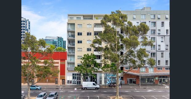 Modern Two-Bedroom Living in the Heart of Carlton - Photo 1
