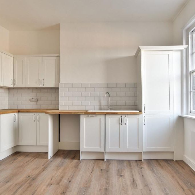 3 bedroom apartment to rent - Photo 1