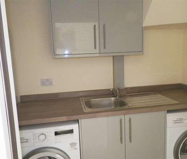 Skylark Road, Tatling End, UB9 - Photo 2
