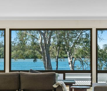 Family Home - Riverfront Entertainer - Photo 2