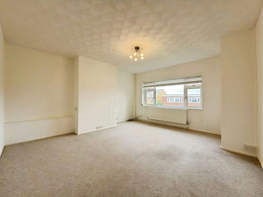 Maisonette to rent on - Photo 1