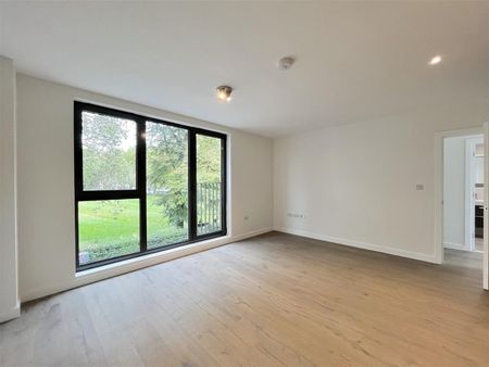 2 Bed Flat, Parkview House, N8 - Photo 2