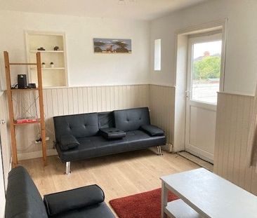 Room in a Shared House, Chedworth Rd, BS7 - Photo 1