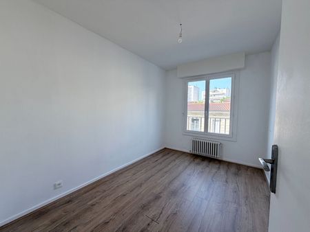 Location Appartement 4 pièces 88m² - Photo 2