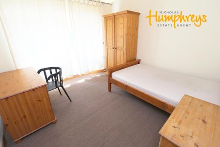 4 bedroom terraced house to rent - Photo 2