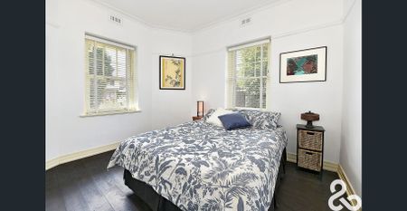 THREE BEDROOM HOME WITH COMFORT AND CHARACTER - Photo 4