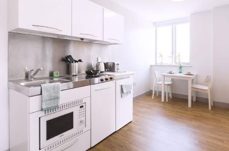 2 bedroom private hall to rent - Photo 2