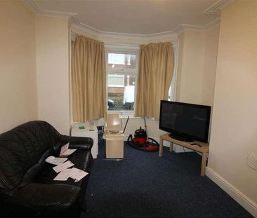 Newcombe Road, Southampton, SO15 - Photo 5