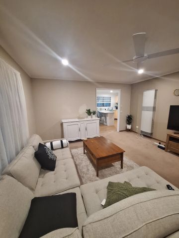 1087 Pemberton Street, West Albury NSW 2640 - House For Rent | Domain - Photo 2