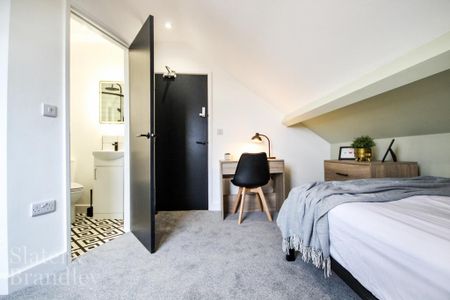 1 bedroom in a house share to rent - Photo 3