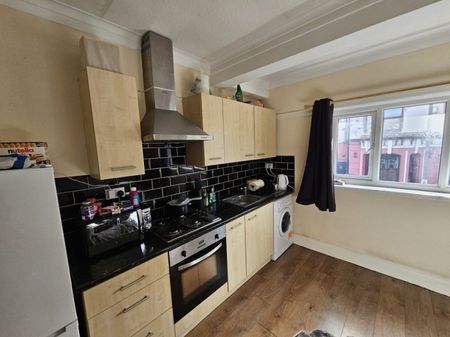 160 Sheffield Road, Barnsley - Photo 4