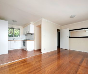 Stylish & Modern 2-Bedroom Unit in Prime Location - Photo 6