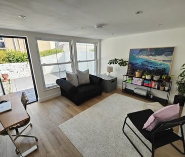 Penzance, Penzance, TR18 - Photo 4