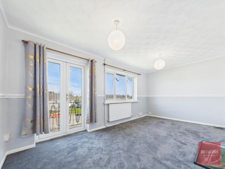 3 bedroom flat to rent - Photo 2