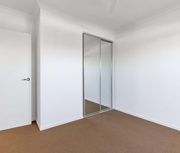 The Perfect Modern House in a Prime Location - Photo 2