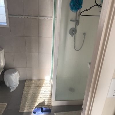 Modern & Convenient Living in a Quiet Cul-de-Sac Ã¢€“ 2 Bedroom Front Unit in Glenfield - Photo 4