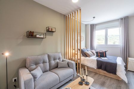 Alquiler de piso en Avenida Octavio Paz, 12 - Photo 2