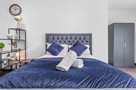 Studio Flat, Woodstock Road, NW11 - Photo 4