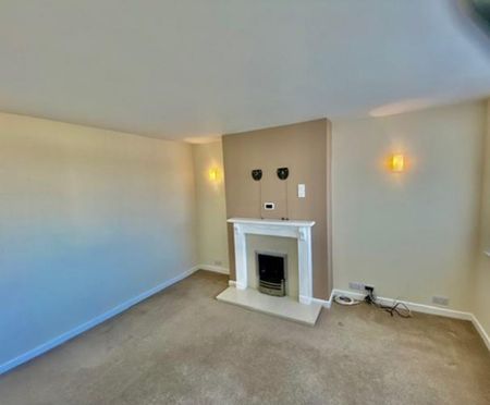 Knightsway, Leeds - Photo 2