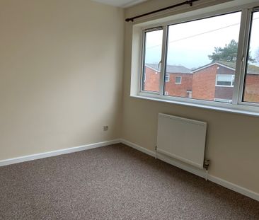 3 bedroom house to rent St. Laurence Avenue, Brundall, Norwich, NR13 - Photo 6