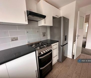 2 bedroom maisonette to rent - Photo 1